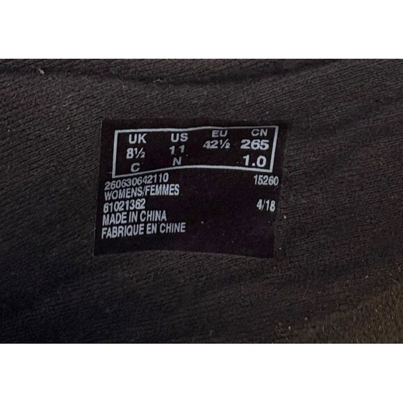 Clarks Collection Women’s Leather Button Slip-On Comfort Wedge – Size 11 Black - Picture 9 of 9